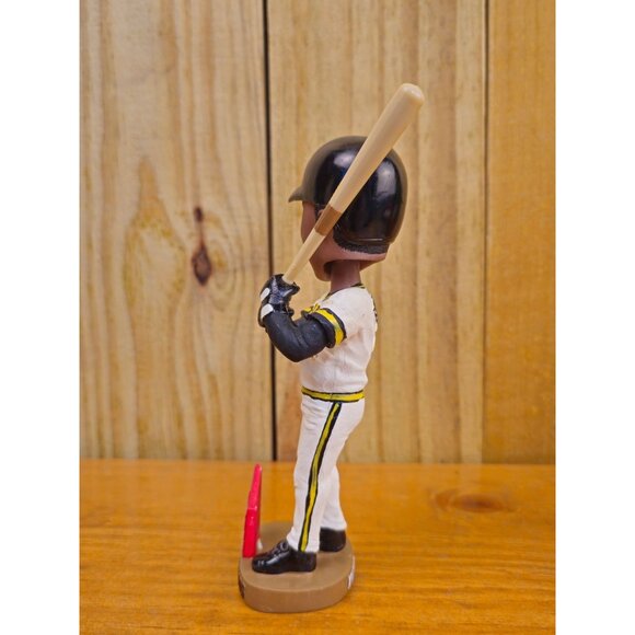 Barry Bonds Bobblehead Figure - Picture 6 of 9